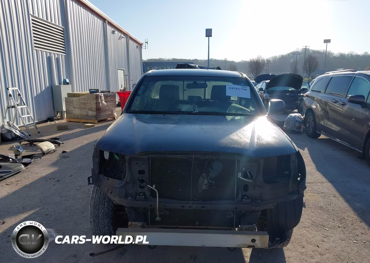 2011 Toyota Tacoma VIN:5TFNX4CN8BX001696 - 13