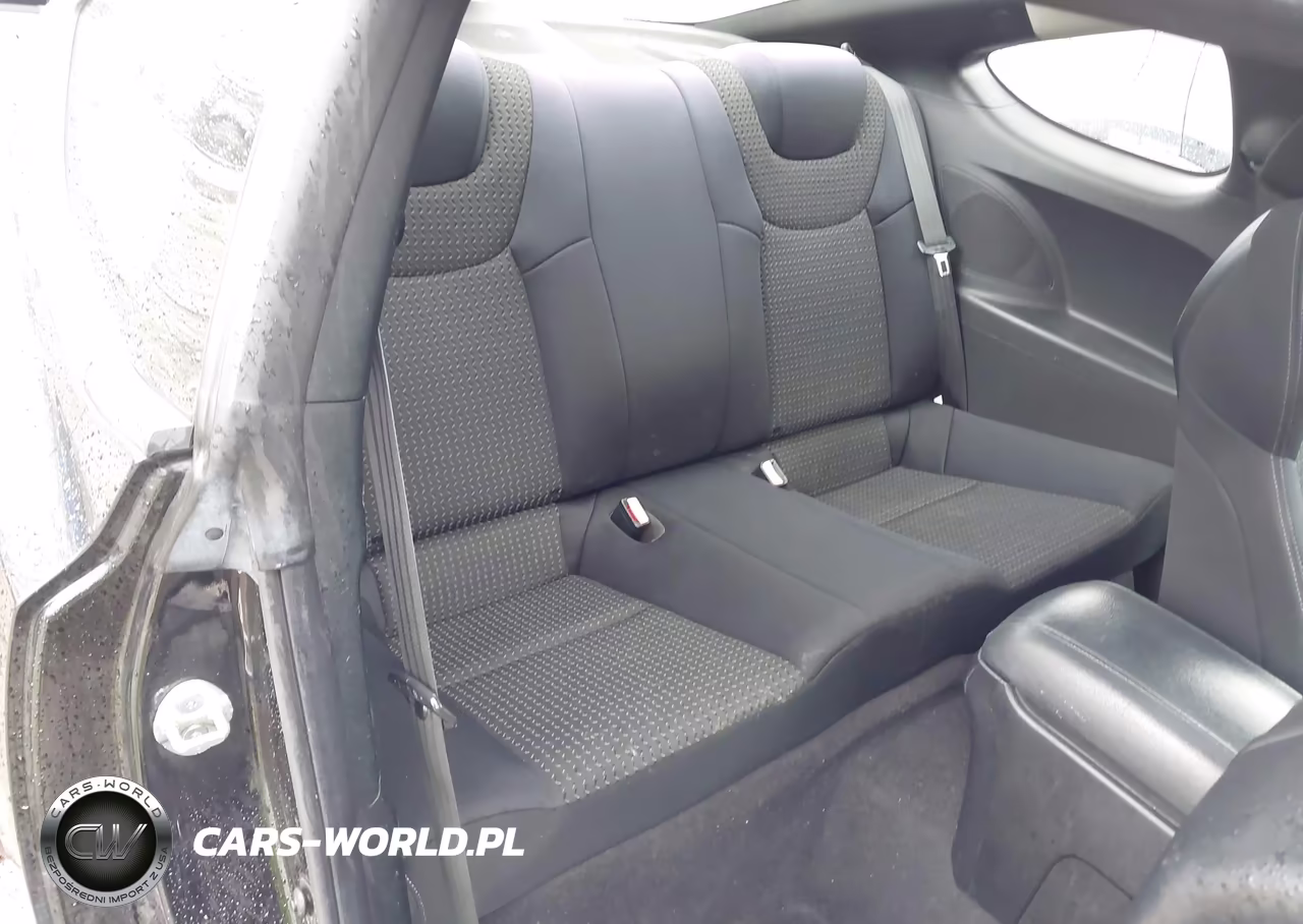 2010 Hyundai Genesis 2.0T Premium VIN:KMHHT6KD6AU041378 - 8