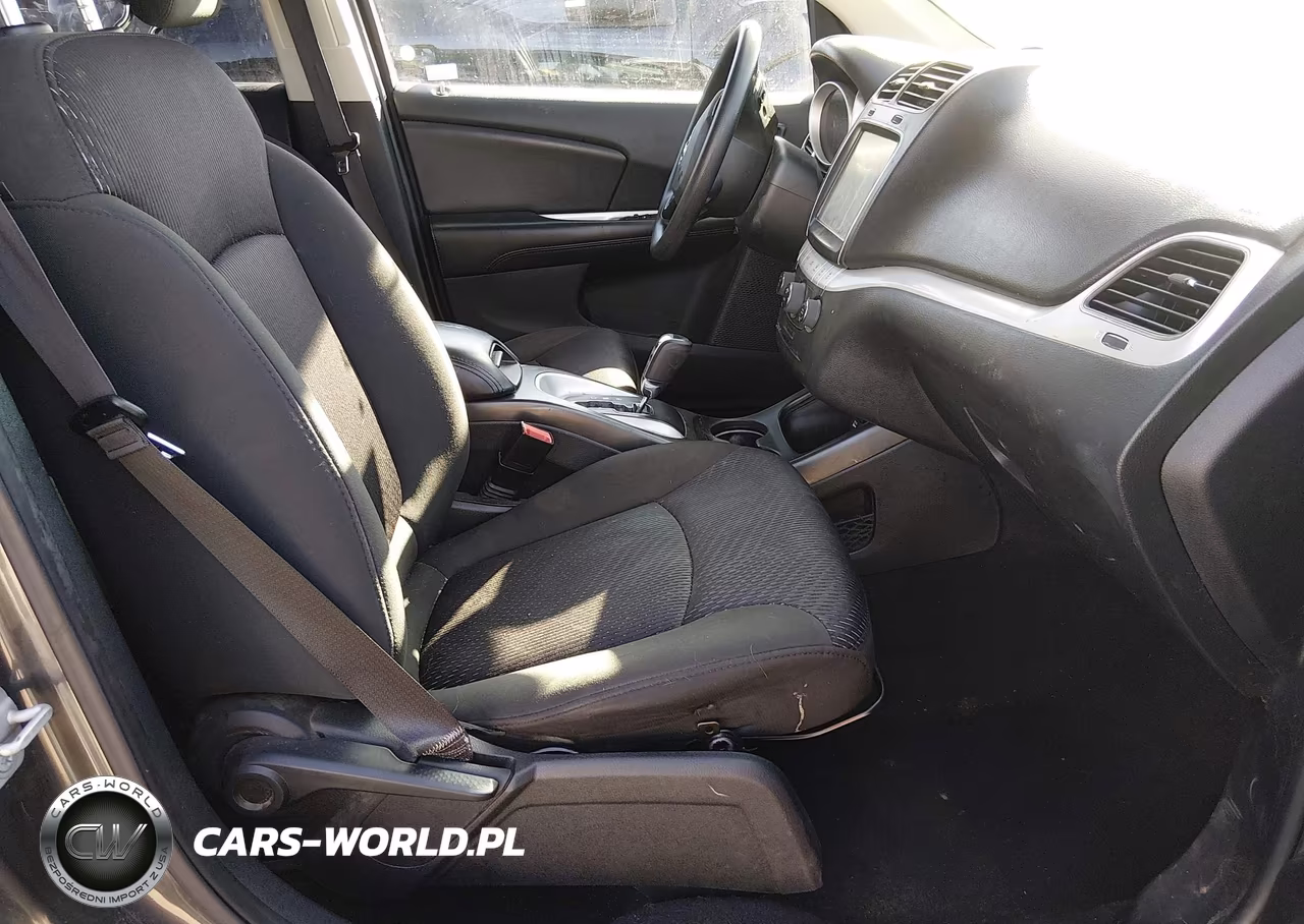 2019 Dodge Journey Se VIN:3C4PDCBB7KT833416 - 5