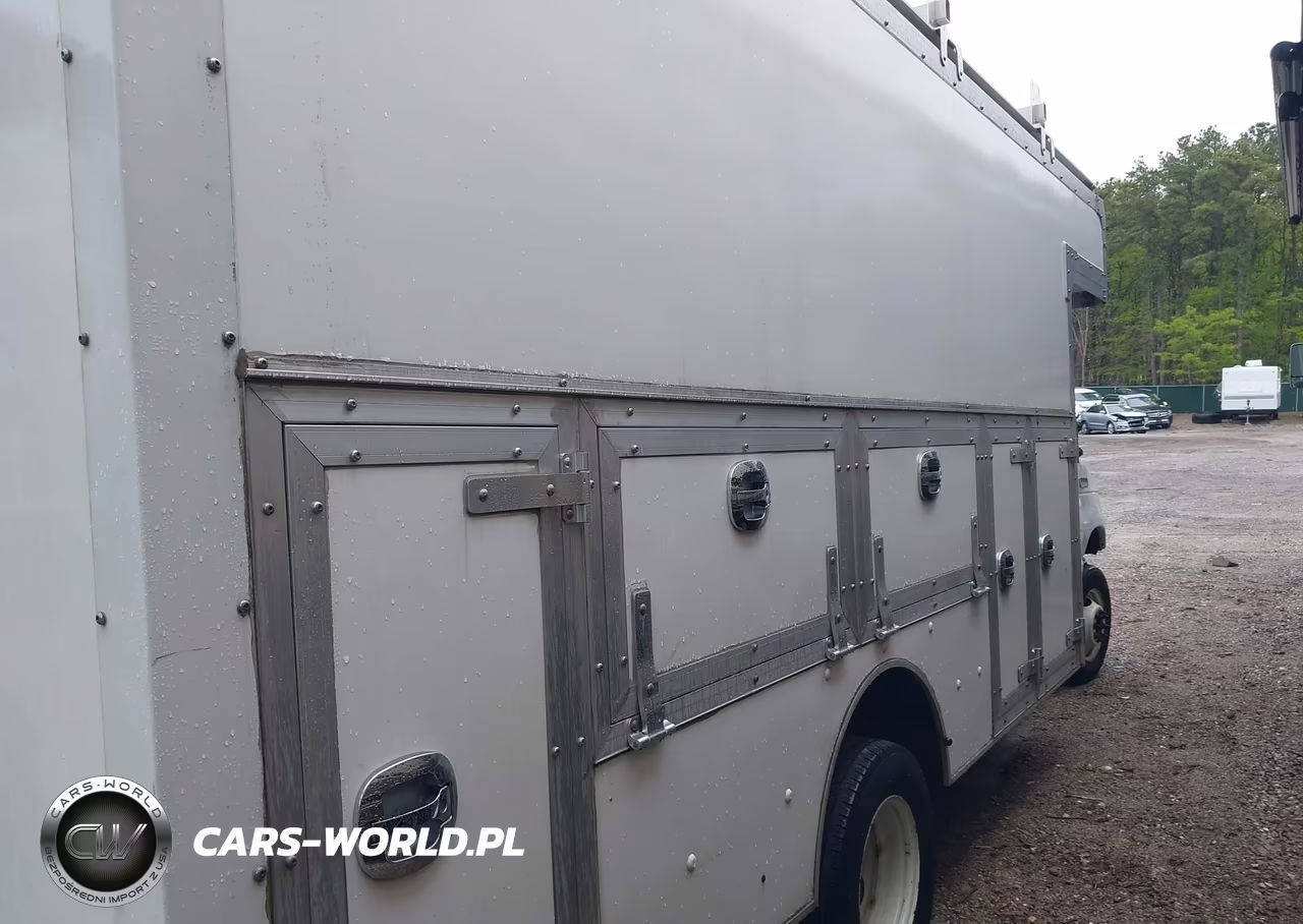 2022 Ford E-450 Cutaway VIN:1FDXE4FN7NDC31063 - 13