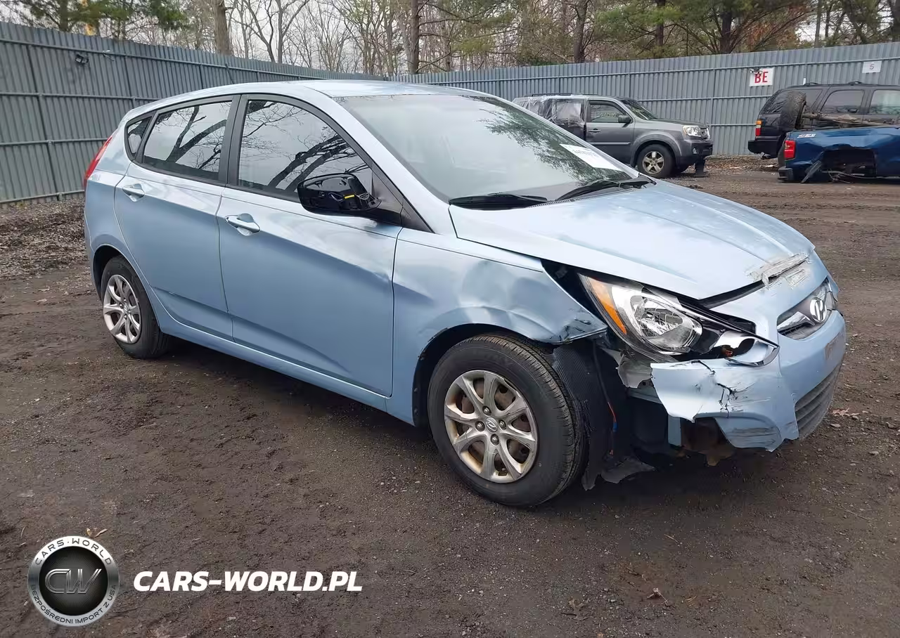 2013 Hyundai Accent Gs