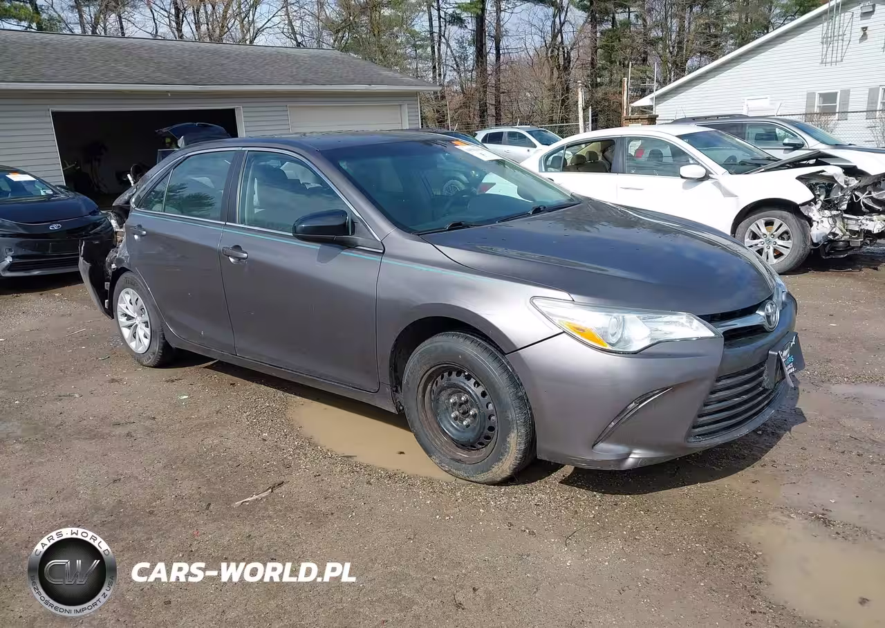 2015 Toyota Camry Le