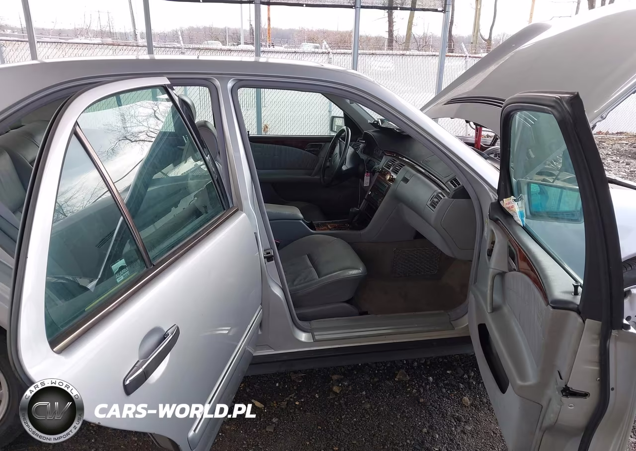 1999 Mercedes-Benz E 320 VIN:WDBJF65H1XA922865 - 5