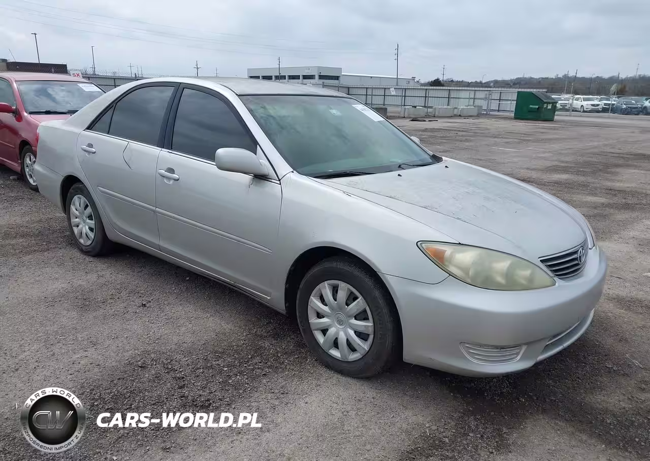 2005 Toyota Camry Le