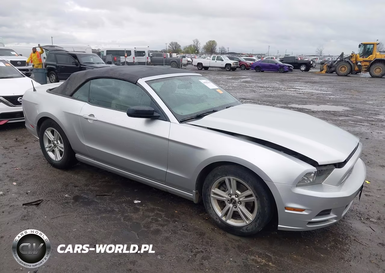 2014 Ford Mustang V6