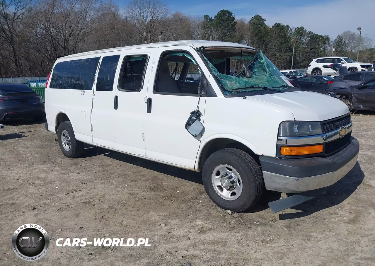 2018 Chevrolet Express 3500 Lt