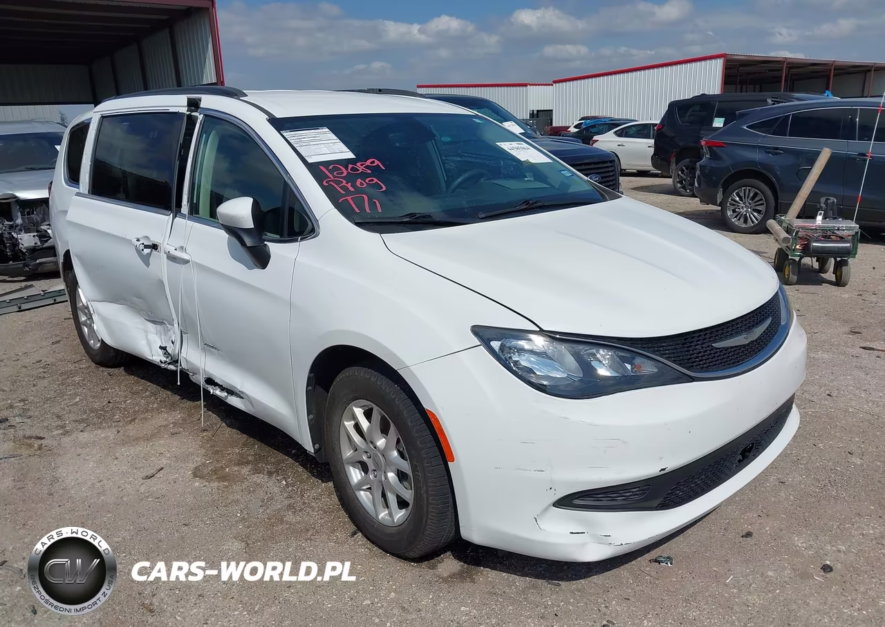 2021 Chrysler Voyager Lxi