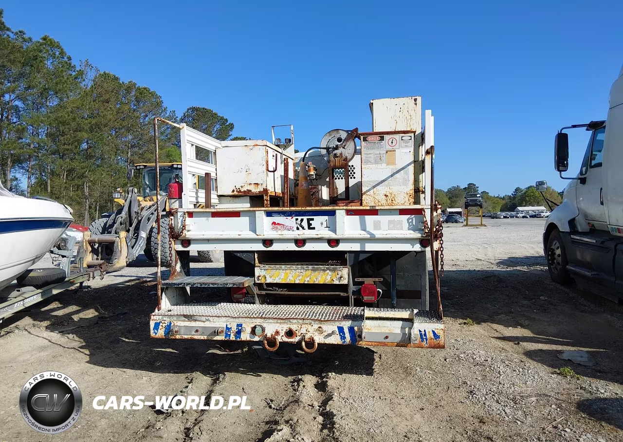 2009 International 7000 7300 VIN:1HTZZAAL89J062218 - 17