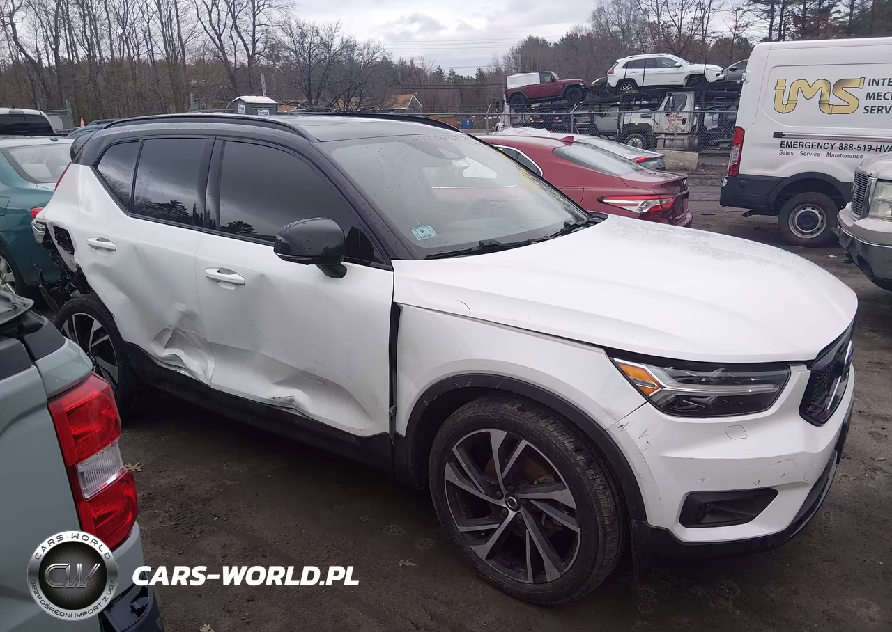 2022 Volvo Xc40 T5 R-Design VIN:YV4162UM1N2722954 - 13