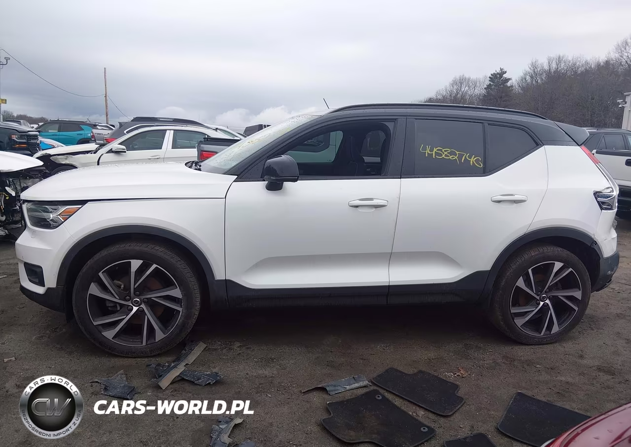 2022 Volvo Xc40 T5 R-Design VIN:YV4162UM1N2722954 - 14