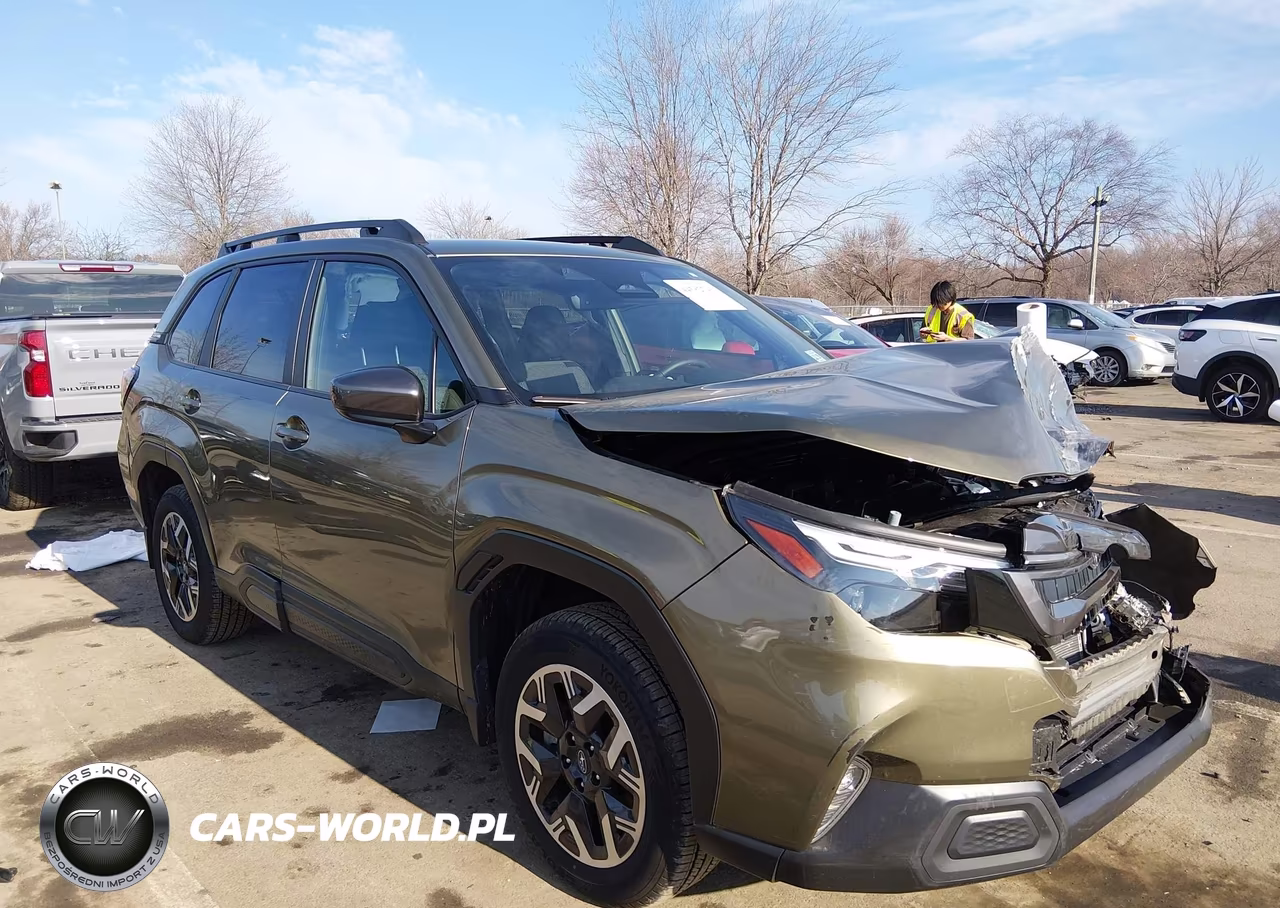 2025 Subaru Forester Premium