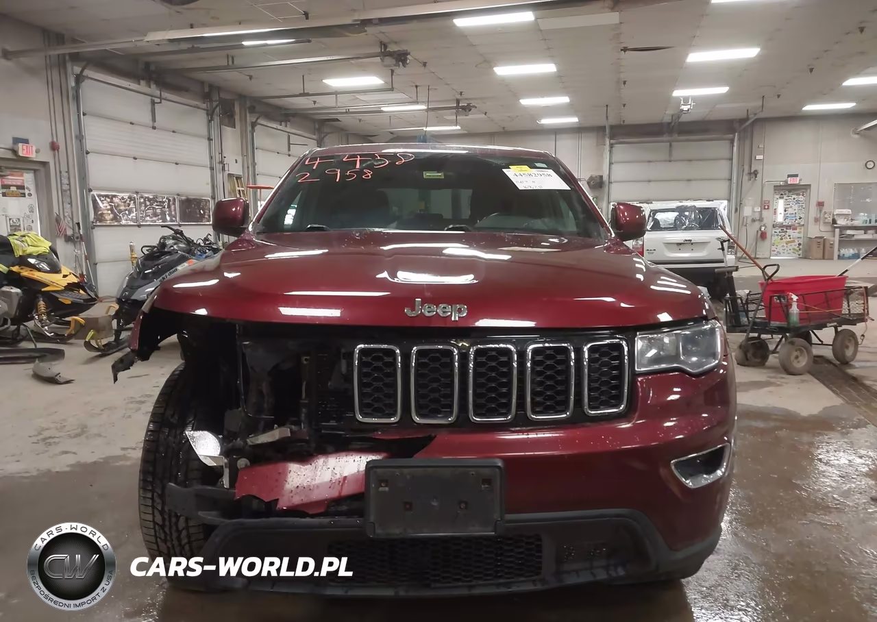 2017 Jeep Grand Cherokee Laredo 4X4 VIN:1C4RJFAG5HC674626 - 12