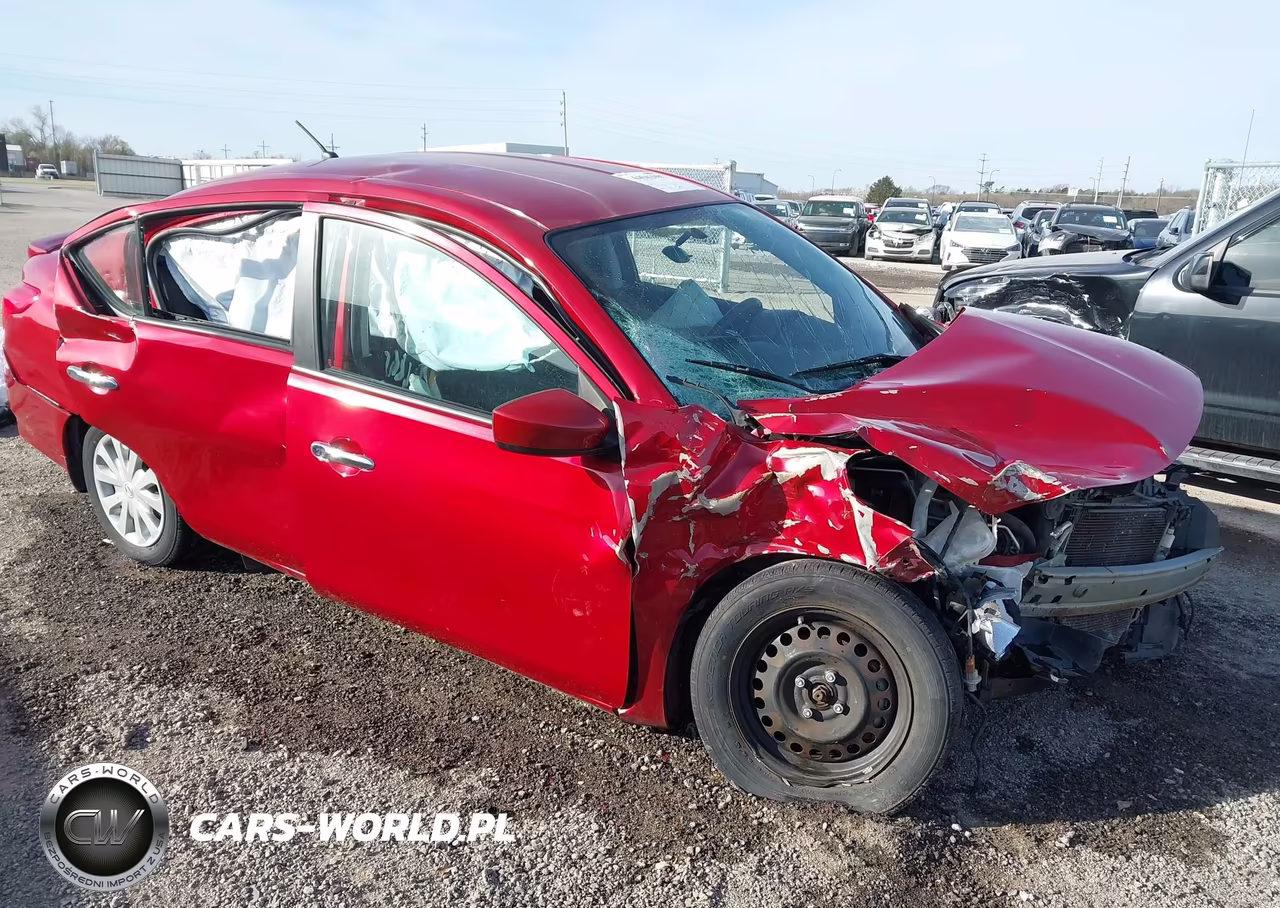 2015 Nissan Versa 1.6 Sv – zdjęcie 1 z 18