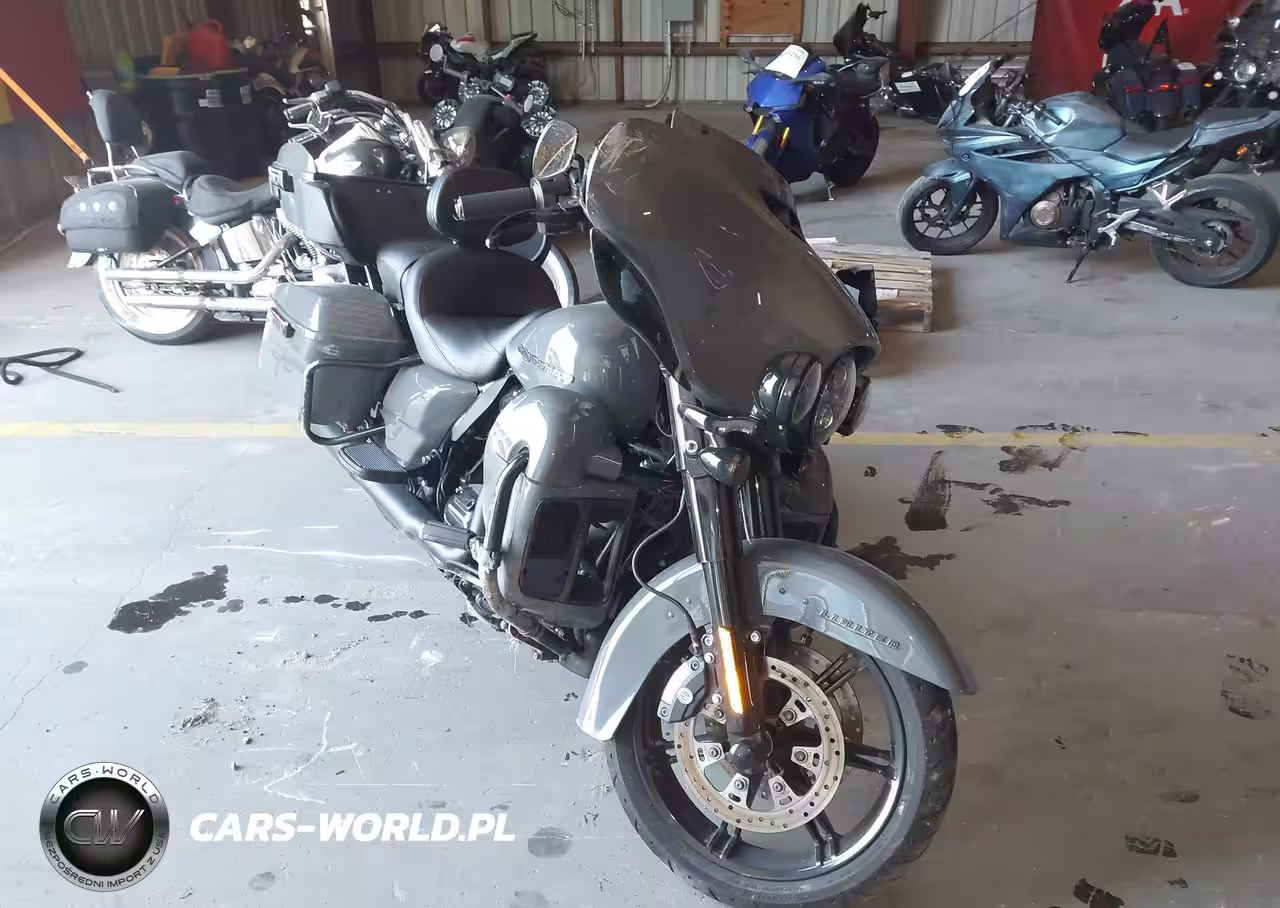 2022 Harley-Davidson Flhtk