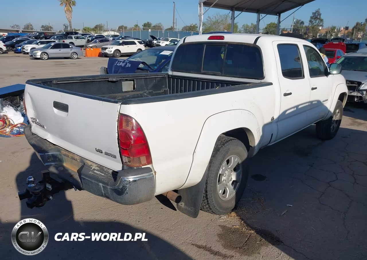 2008 Toyota Tacoma Base V6 VIN:3TMMU52N18M006913 - 4