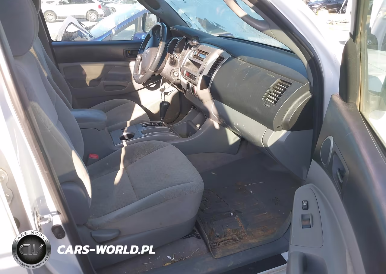 2008 Toyota Tacoma Base V6 VIN:3TMMU52N18M006913 - 5
