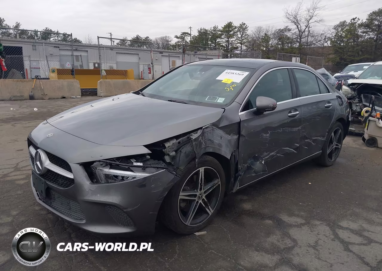 2020 Mercedes-Benz A 220 4Matic VIN:W1K3G4FB6LJ210633 - 2