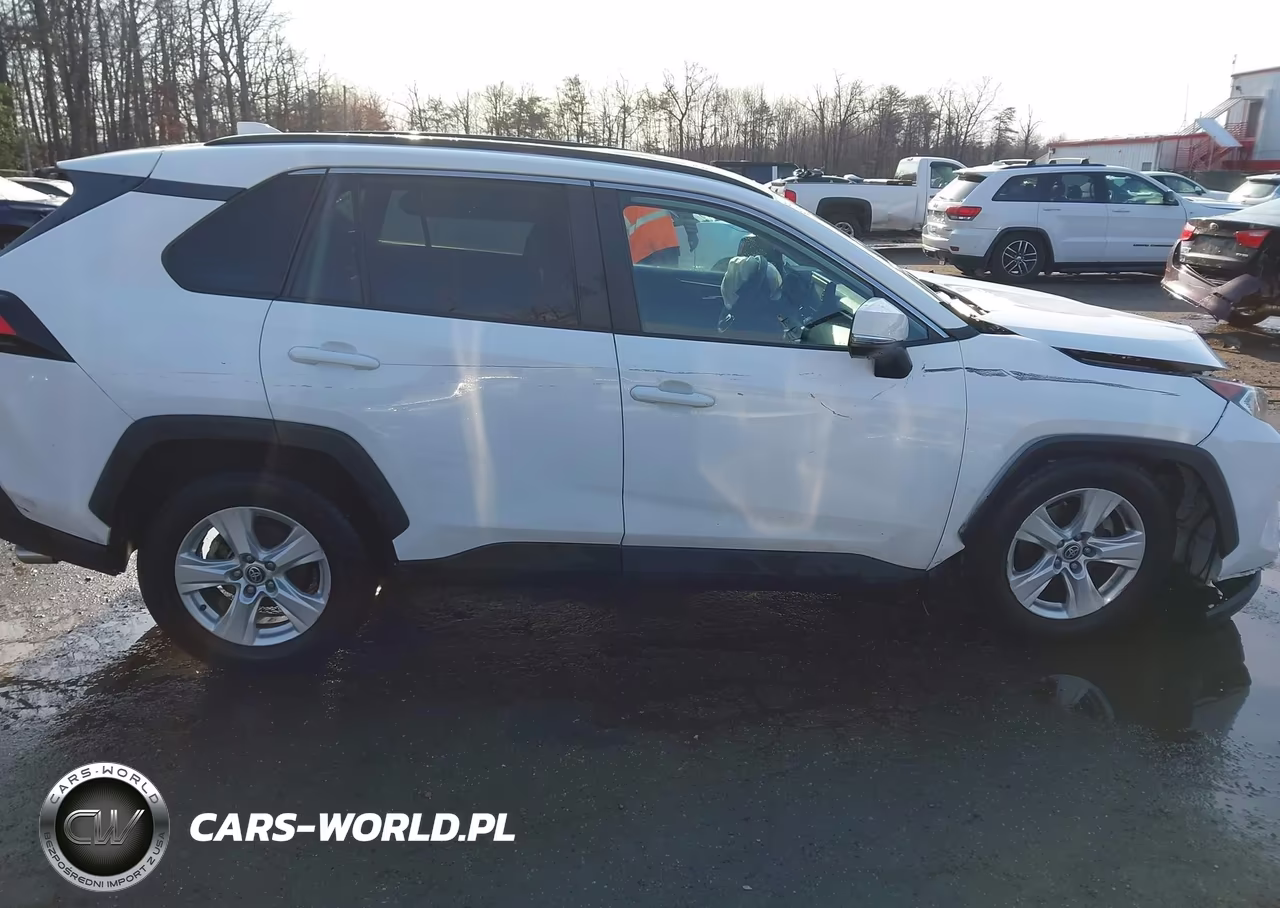 2021 Toyota Rav4 Xle VIN:2T3W1RFV6MC145870 - 14