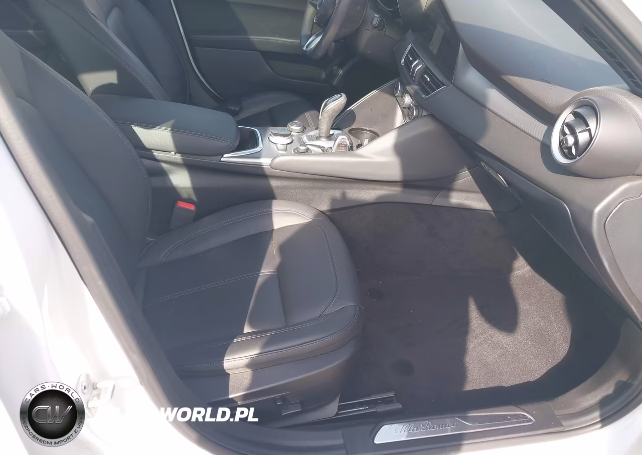 2024 Alfa Romeo Giulia Ti Rwd VIN:ZARFAMBN1R7684039 - 5