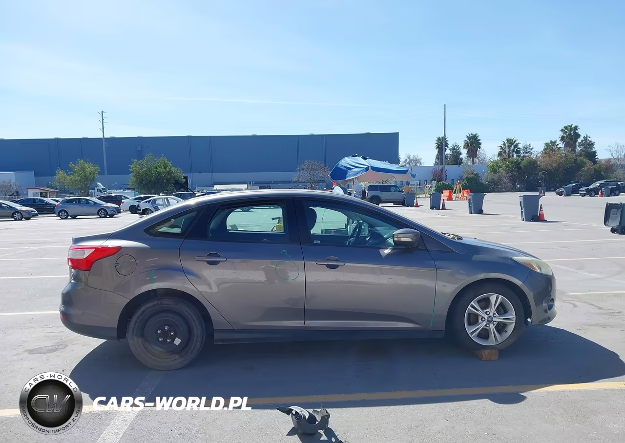 2014 Ford Focus Se VIN:1FADP3F23EL455699 - 13