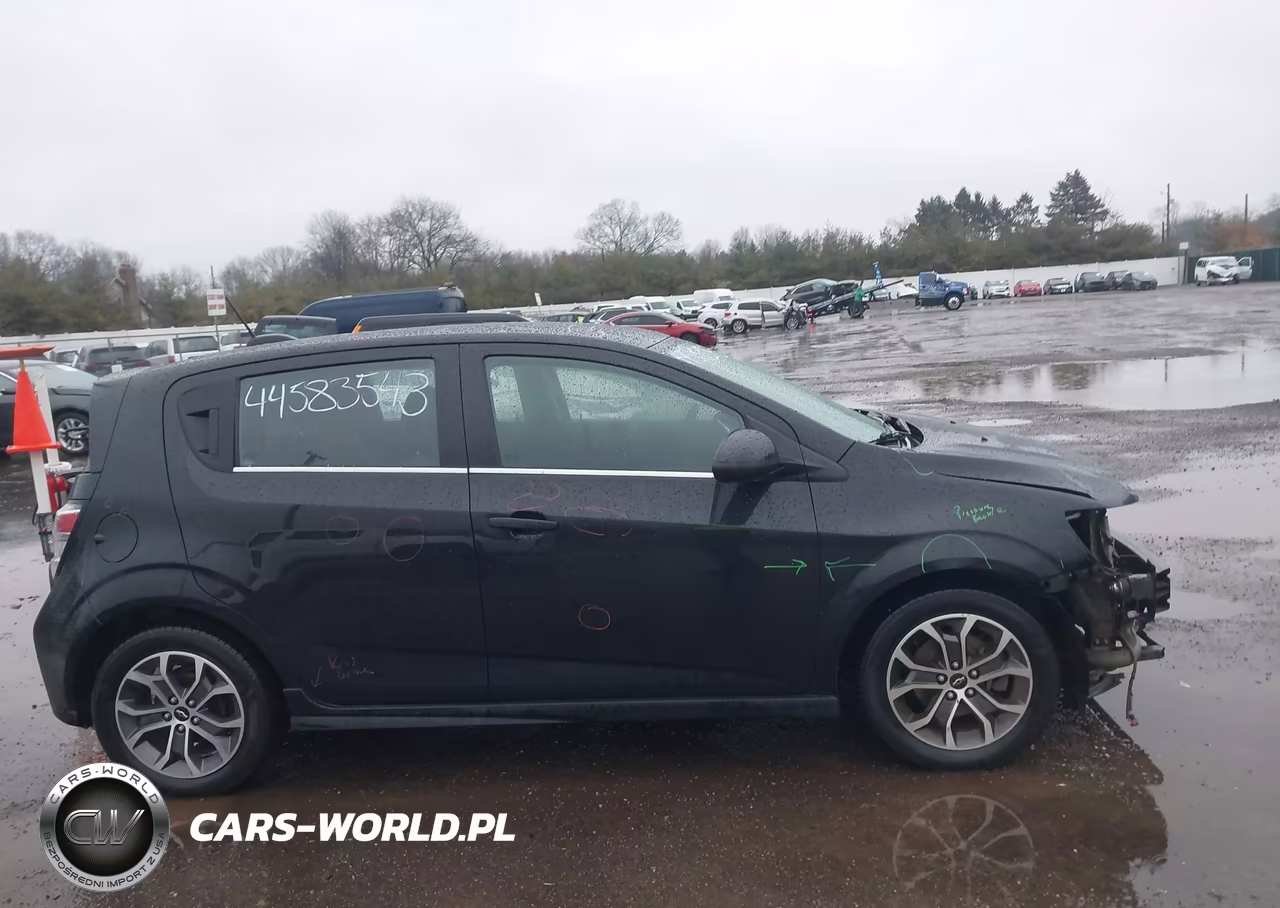 2020 Chevrolet Sonic Fwd Lt 5-Door VIN:1G1JD6SB9L4139270 - 13