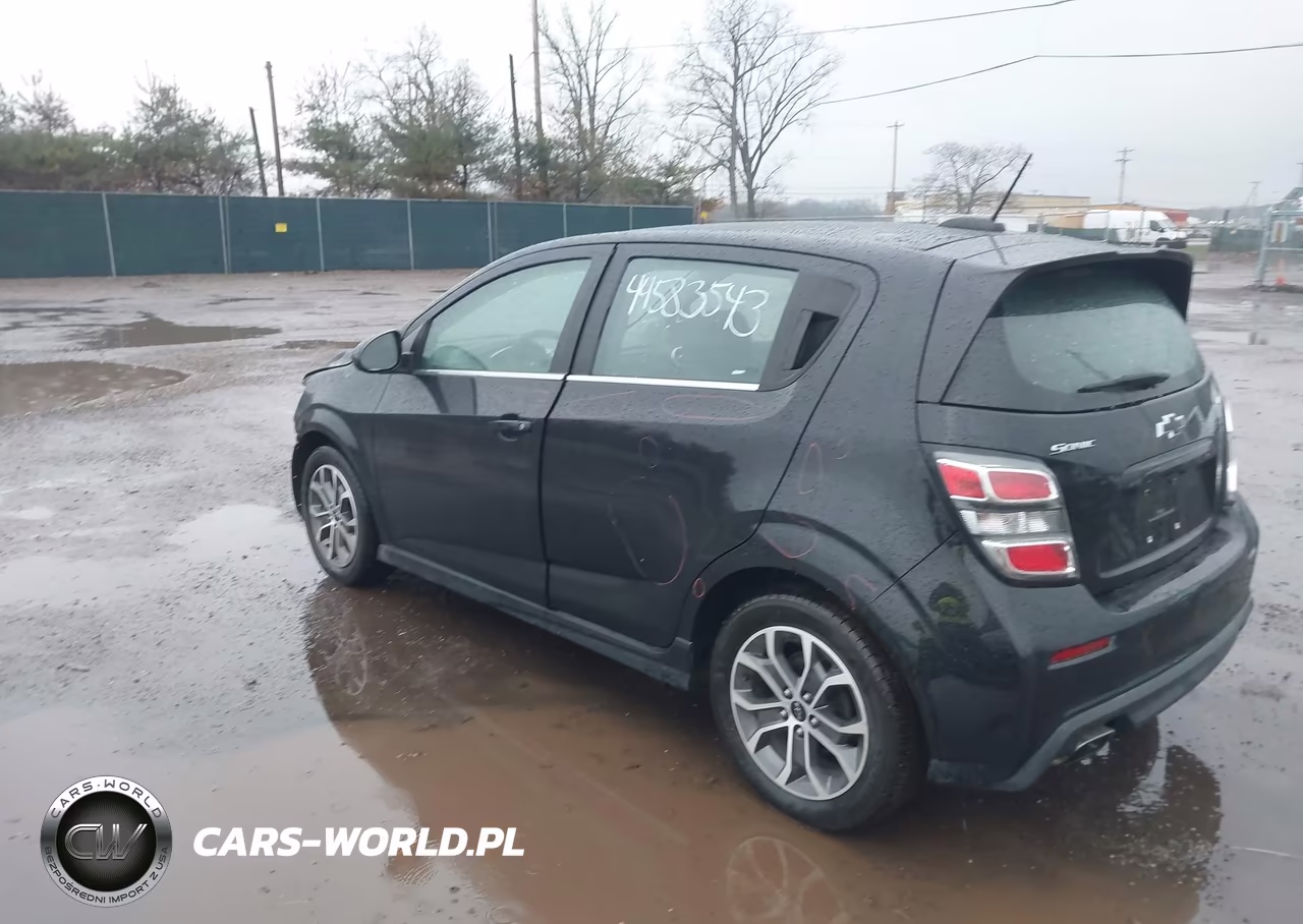 2020 Chevrolet Sonic Fwd Lt 5-Door VIN:1G1JD6SB9L4139270 - 3