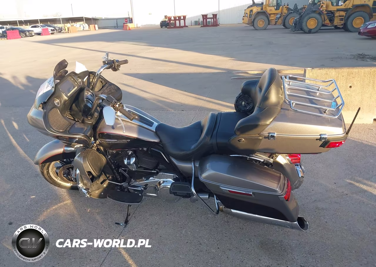 2017 Harley-Davidson Fltru VIN:1HD1KGD1XHB694978 - 12