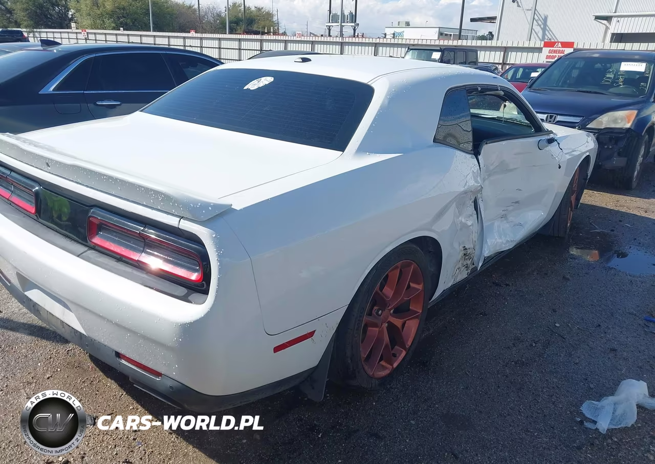 2020 Dodge Challenger Gt VIN:2C3CDZJG4LH170402 - 4