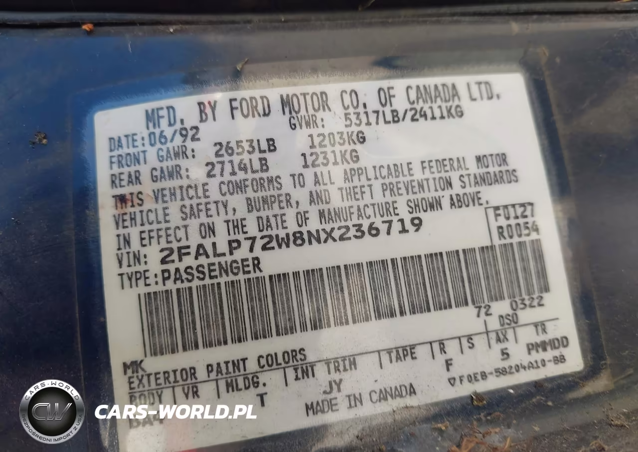 1992 Ford Crown Victoria S VIN:2FALP72W8NX236719 - 9