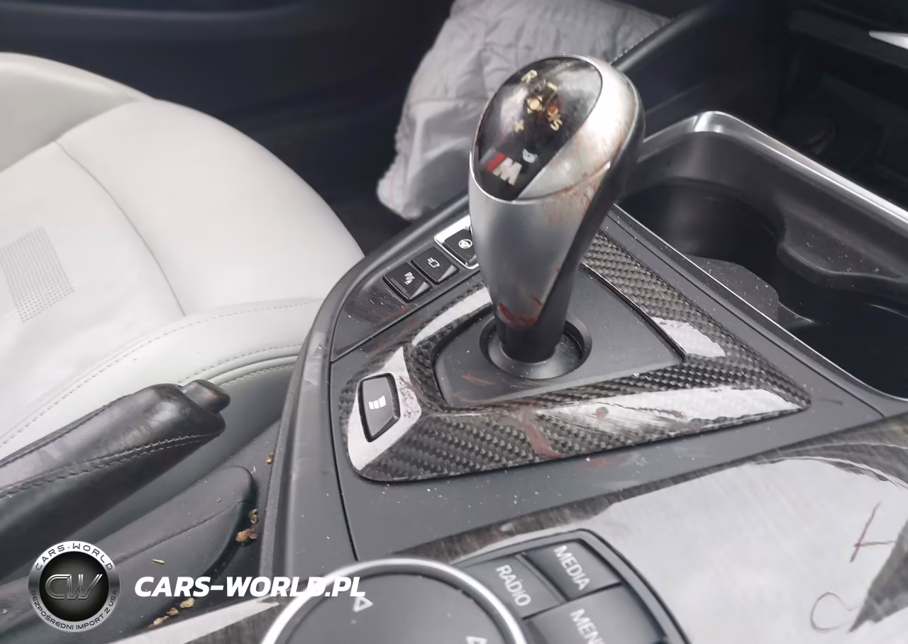 2015 BMW M4 VIN:WBS3R9C52FK331456 - 12