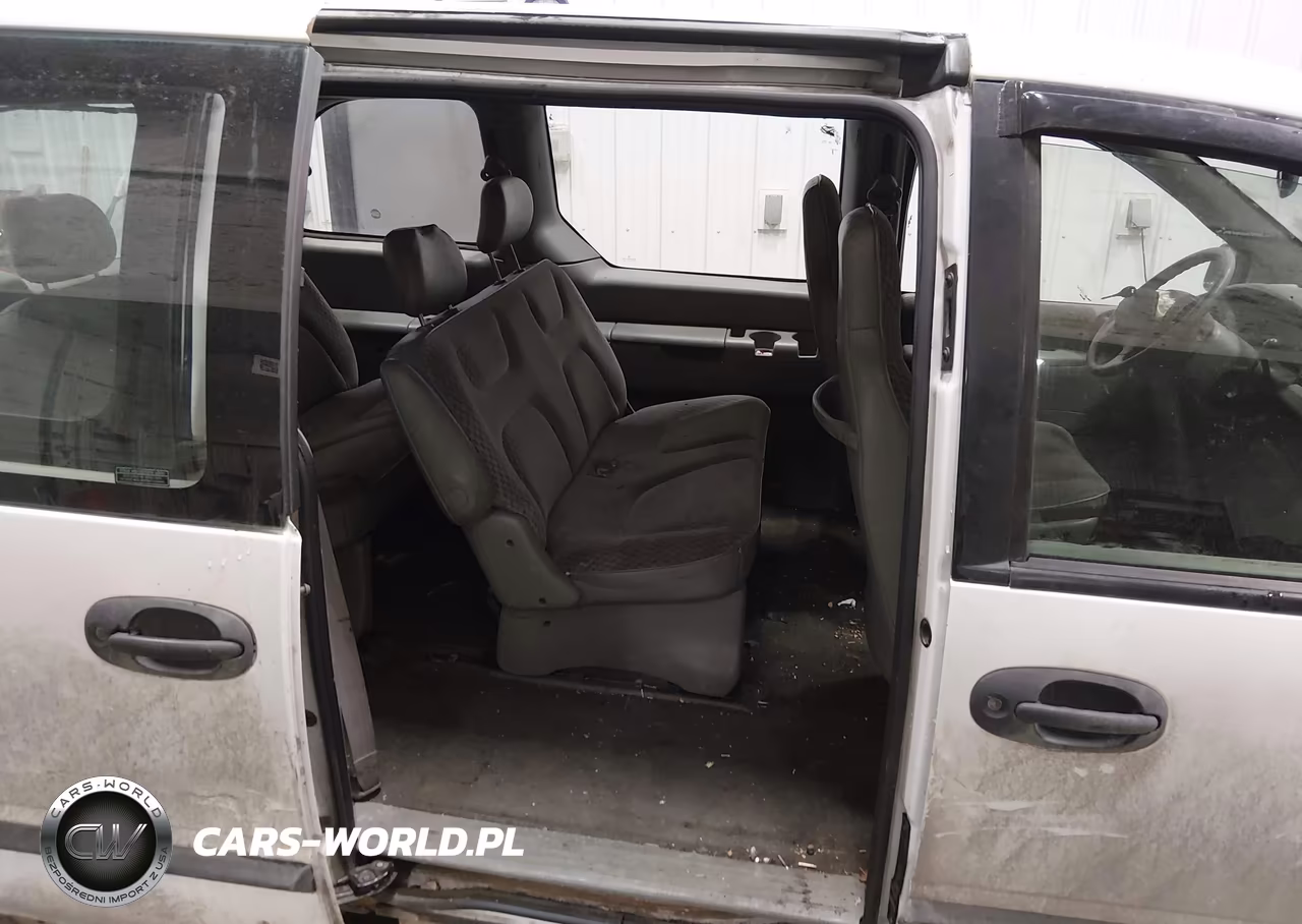 2000 Dodge Caravan VIN:2B4GP25G2YR698380 - 8