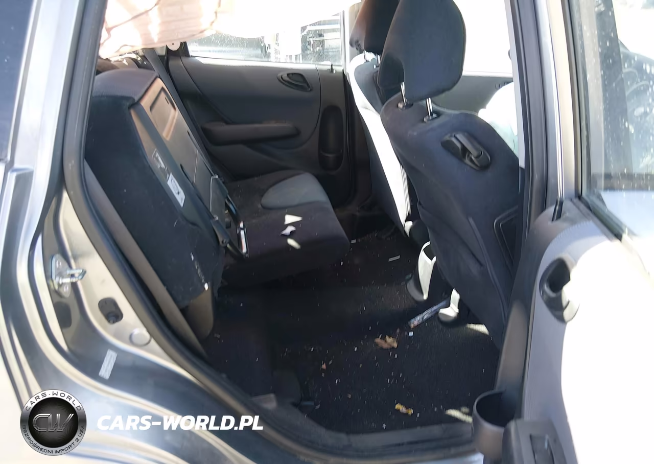 2008 Honda Fit VIN:JHMGD38498S034402 - 8