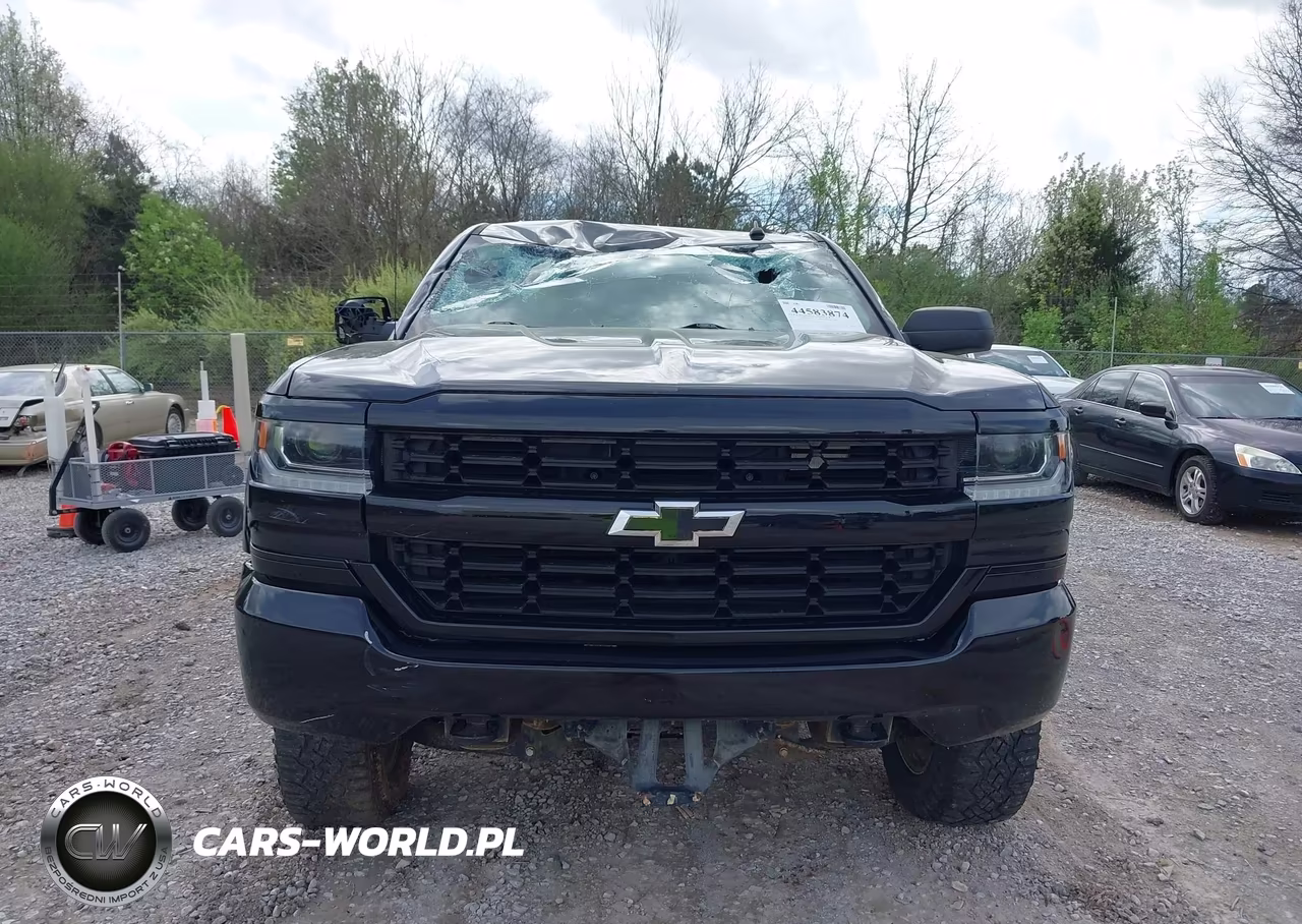 2018 Chevrolet Silverado 1500 Custom VIN:1GCVKPEC3JZ214232 - 12