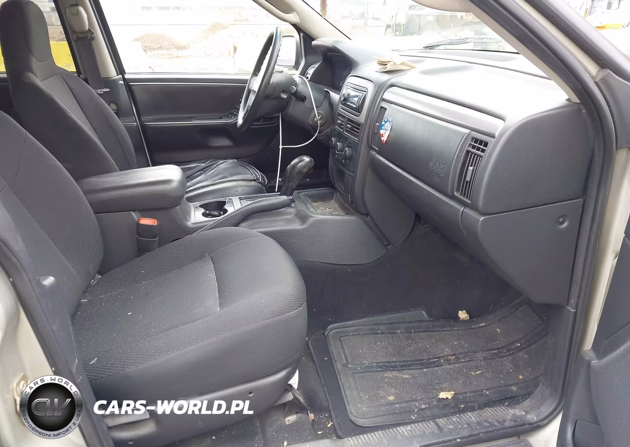2004 Jeep Grand Cherokee Laredo VIN:1J4GW48S04C305894 - 5