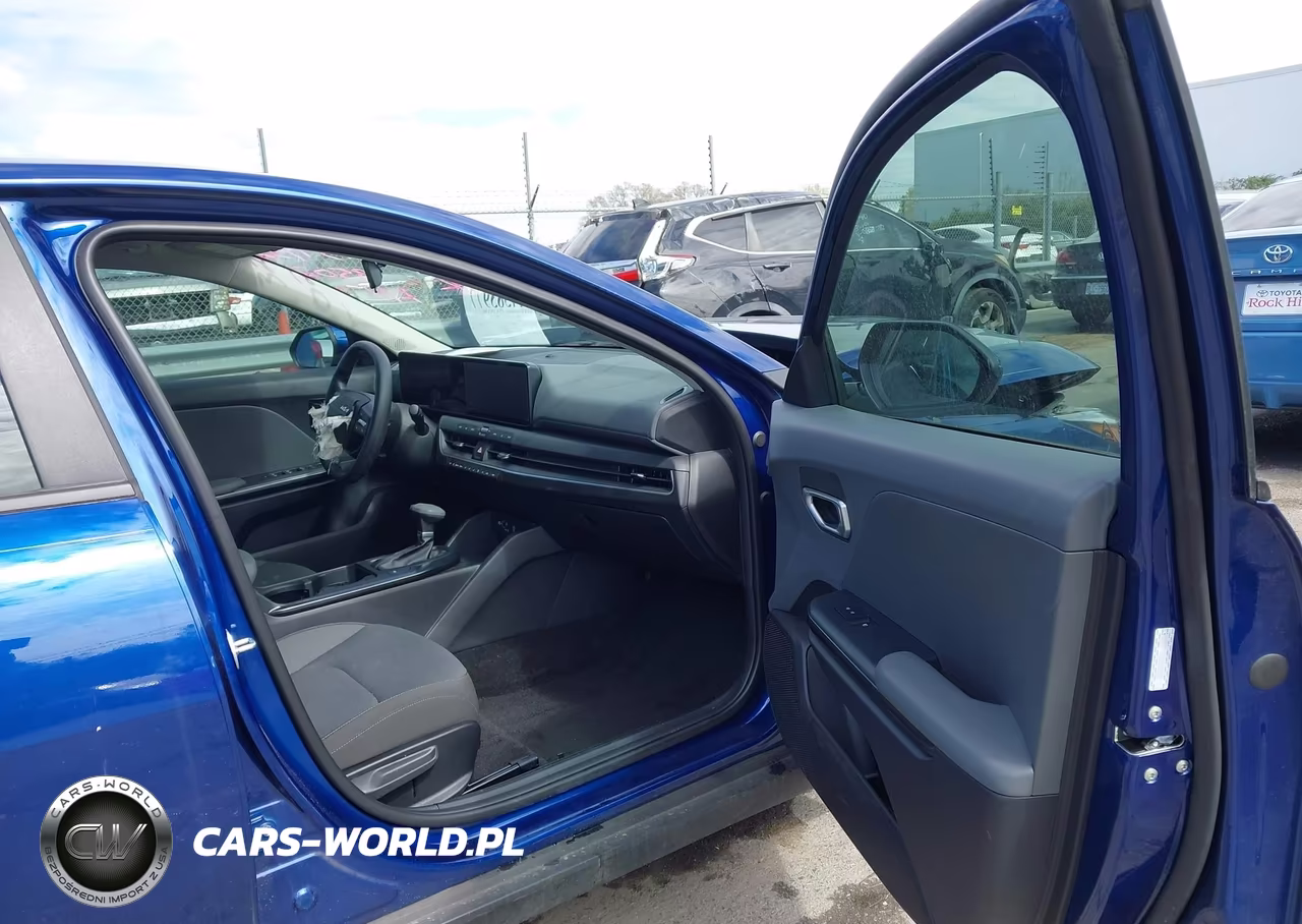 2025 Kia K4 Lxs VIN:3KPFT4DE7SE153502 - 5