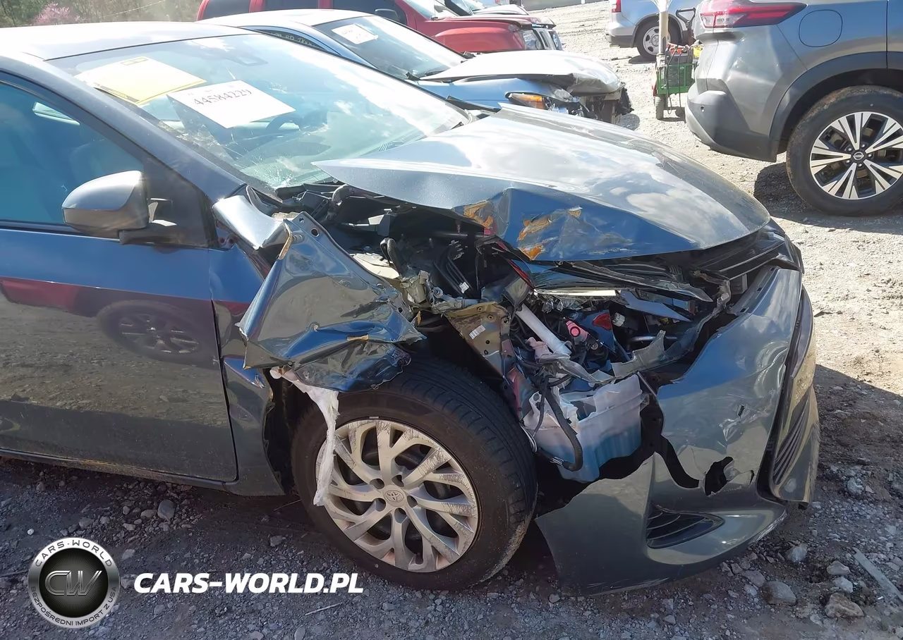2018 Toyota Corolla Le VIN:2T1BURHE5JC062874 - 6