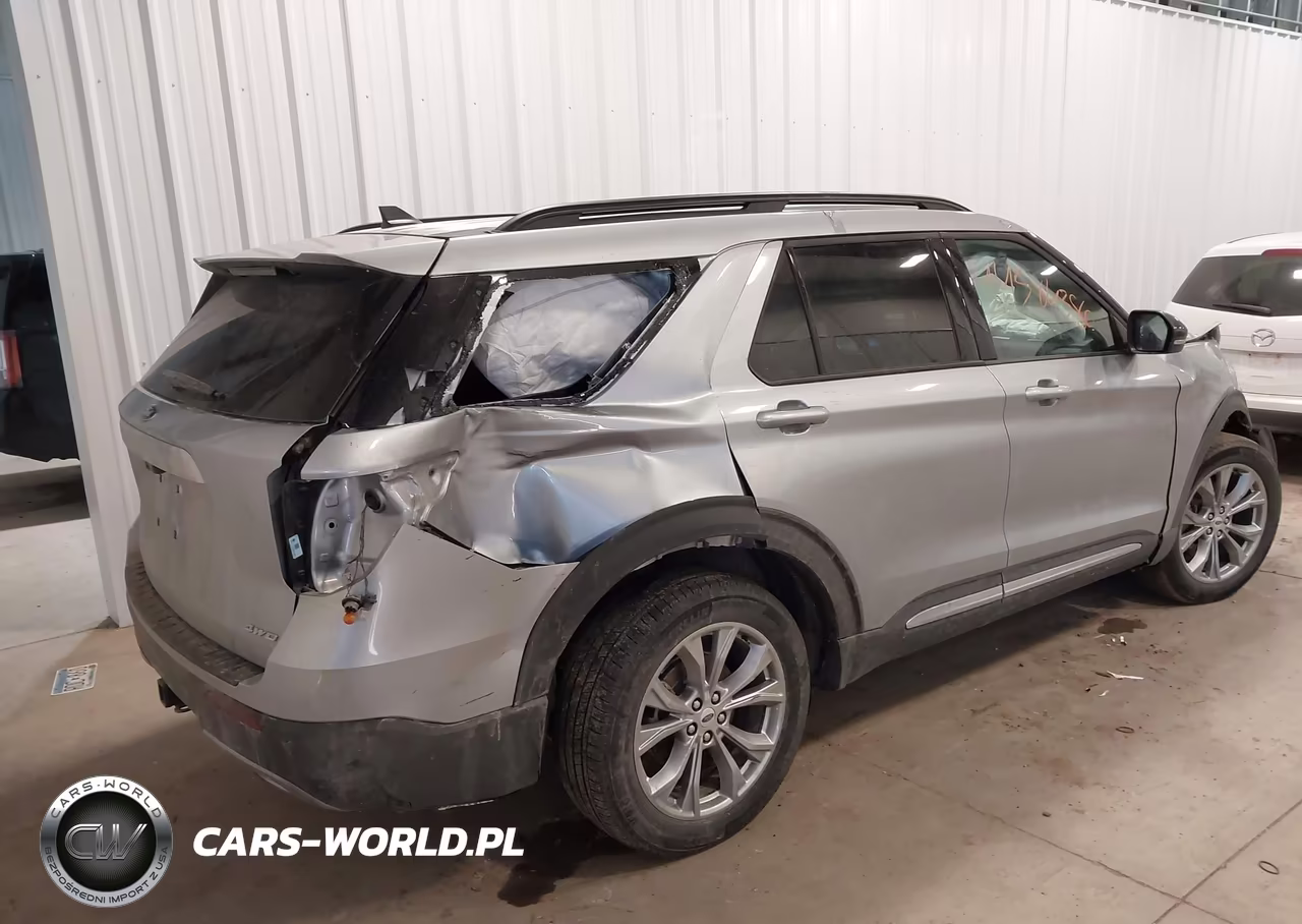2024 Ford Explorer Xlt VIN:1FMSK8DH6RGA78297 - 4