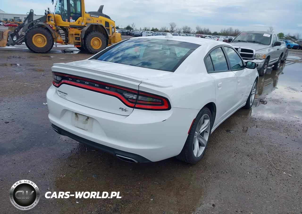 2016 Dodge Charger R-T VIN:2C3CDXCT6GH352137 - 4