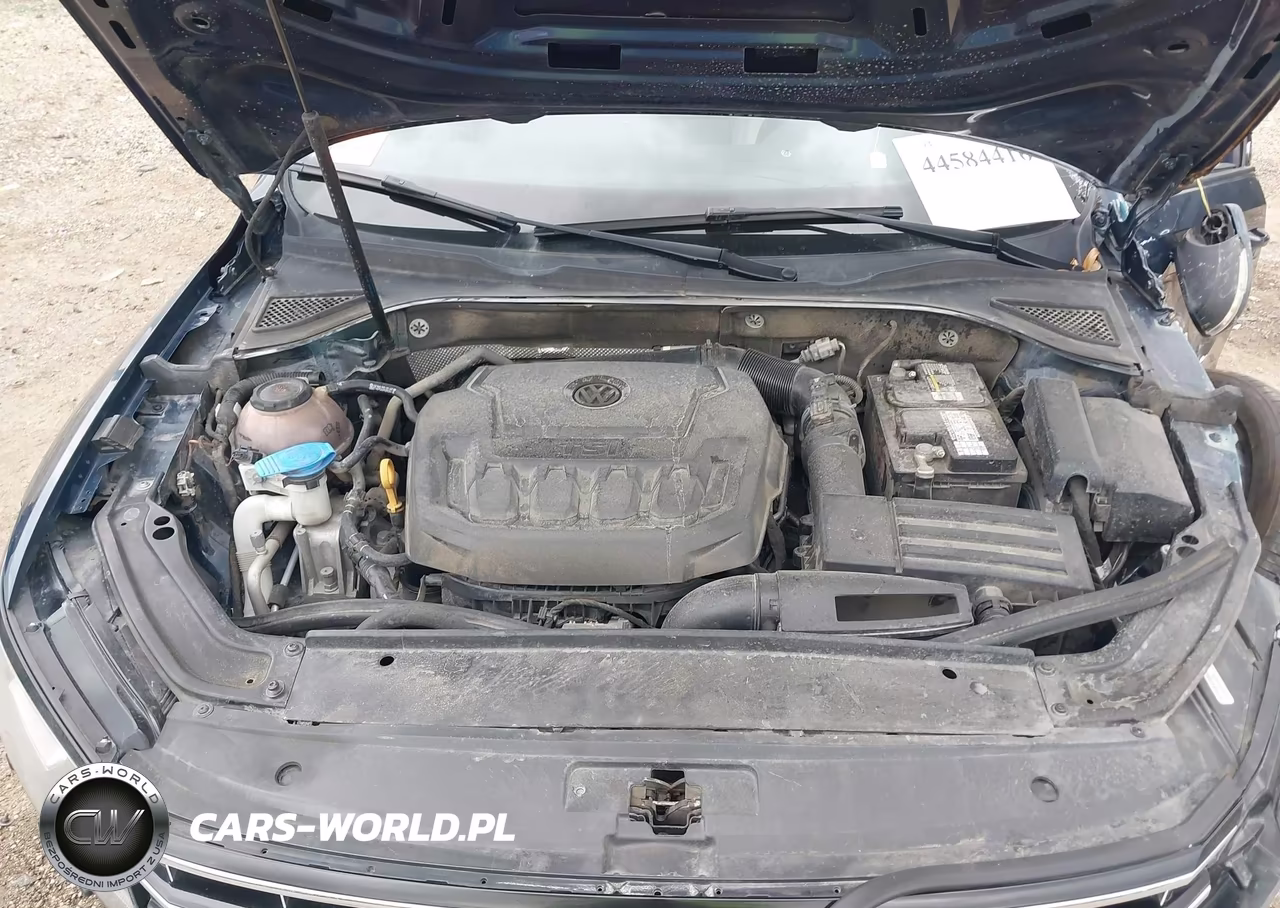 2019 Volkswagen Passat 2.0T Wolfsburg Edition VIN:1VWLA7A36KC012468 - 10