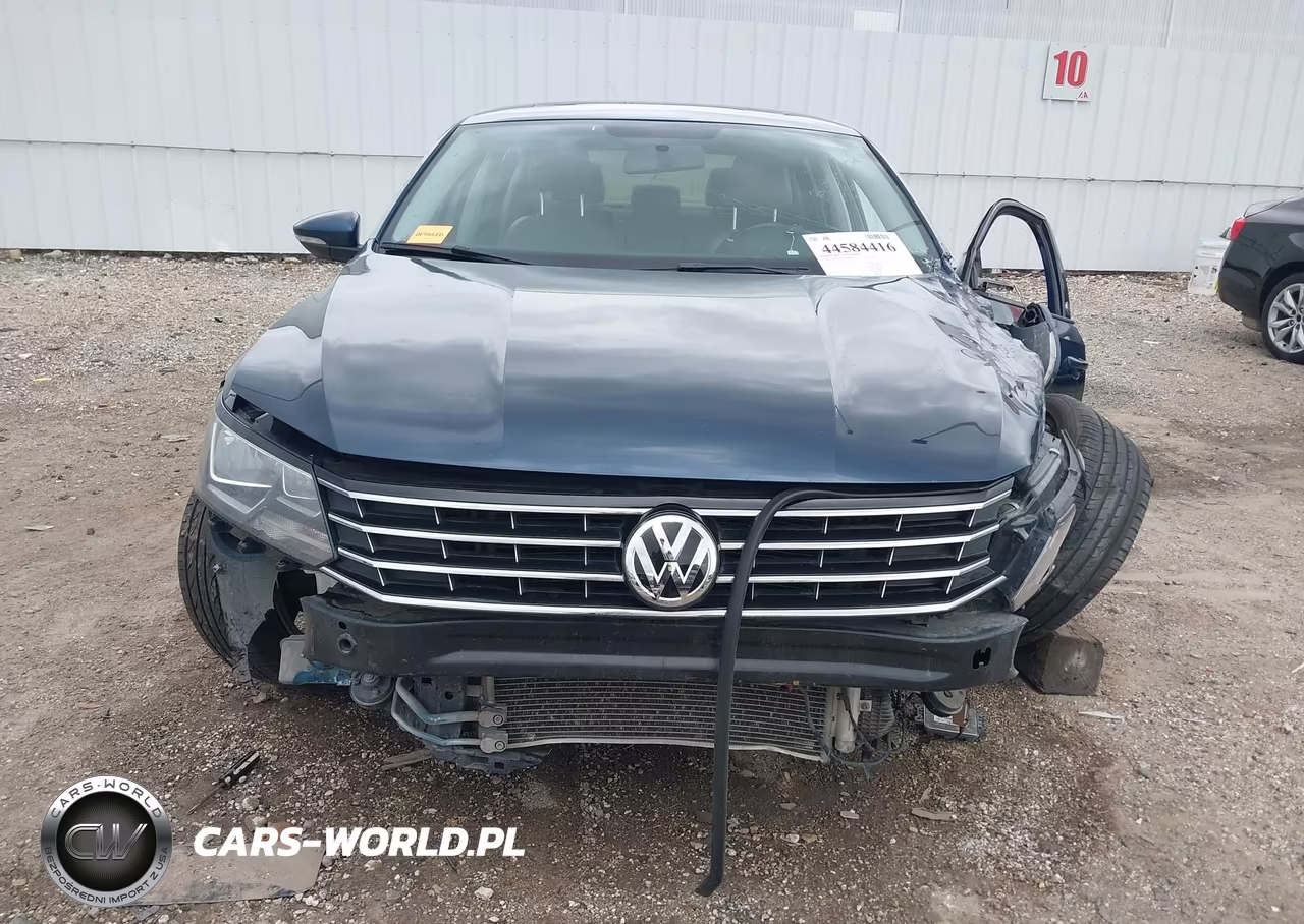 2019 Volkswagen Passat 2.0T Wolfsburg Edition VIN:1VWLA7A36KC012468 - 13