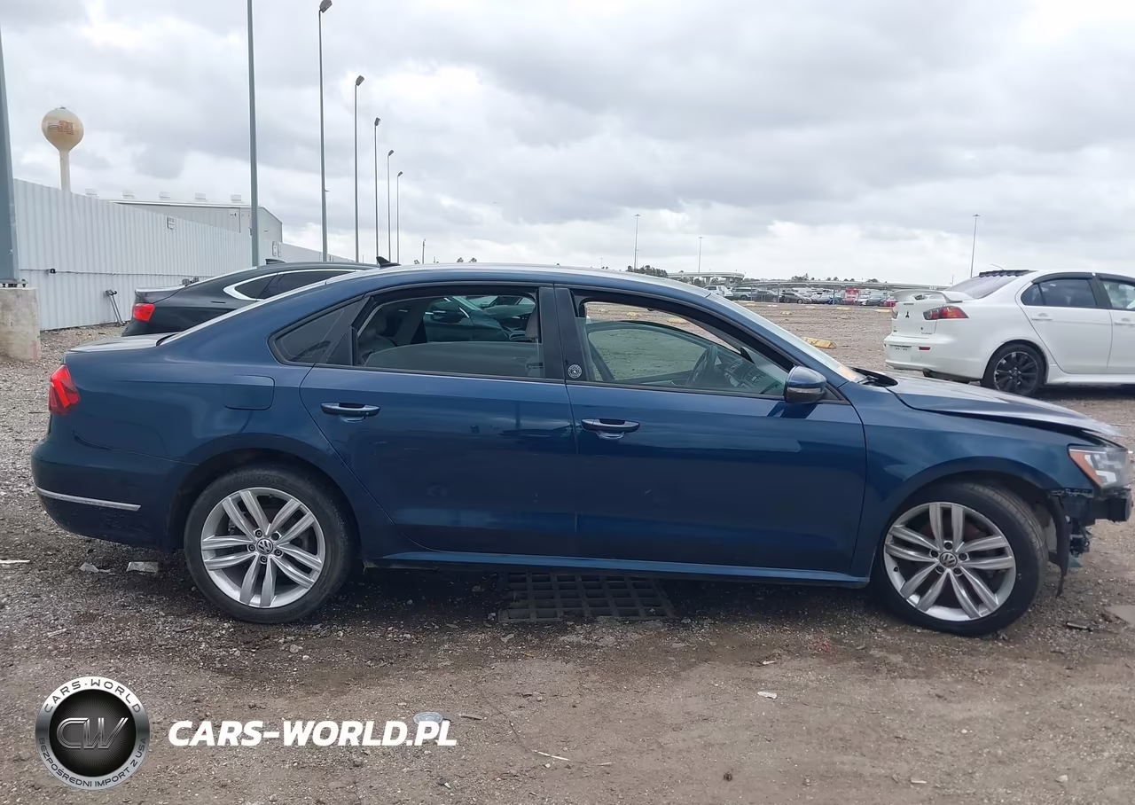 2019 Volkswagen Passat 2.0T Wolfsburg Edition VIN:1VWLA7A36KC012468 - 14