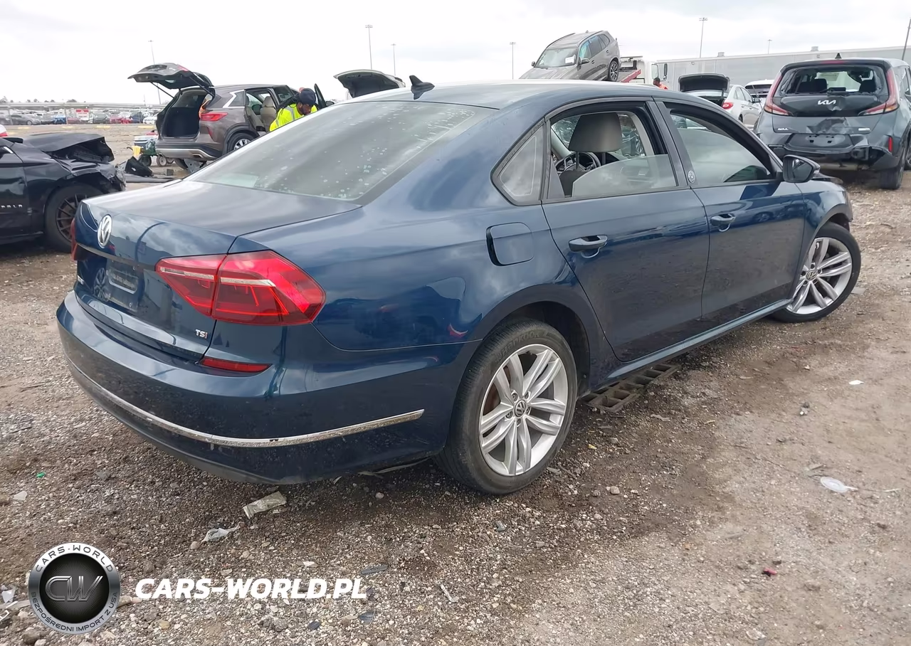 2019 Volkswagen Passat 2.0T Wolfsburg Edition VIN:1VWLA7A36KC012468 - 4