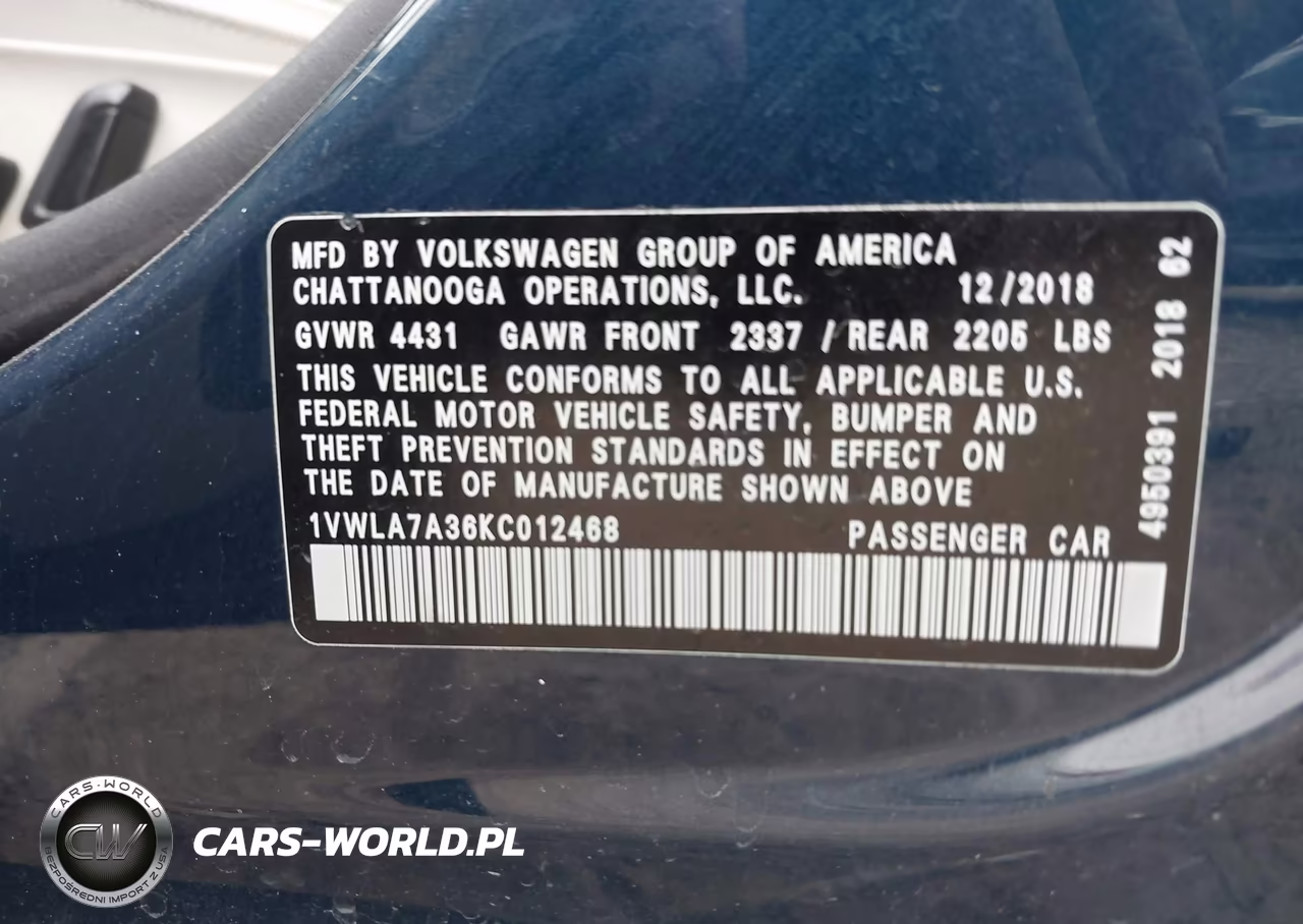2019 Volkswagen Passat 2.0T Wolfsburg Edition VIN:1VWLA7A36KC012468 - 9