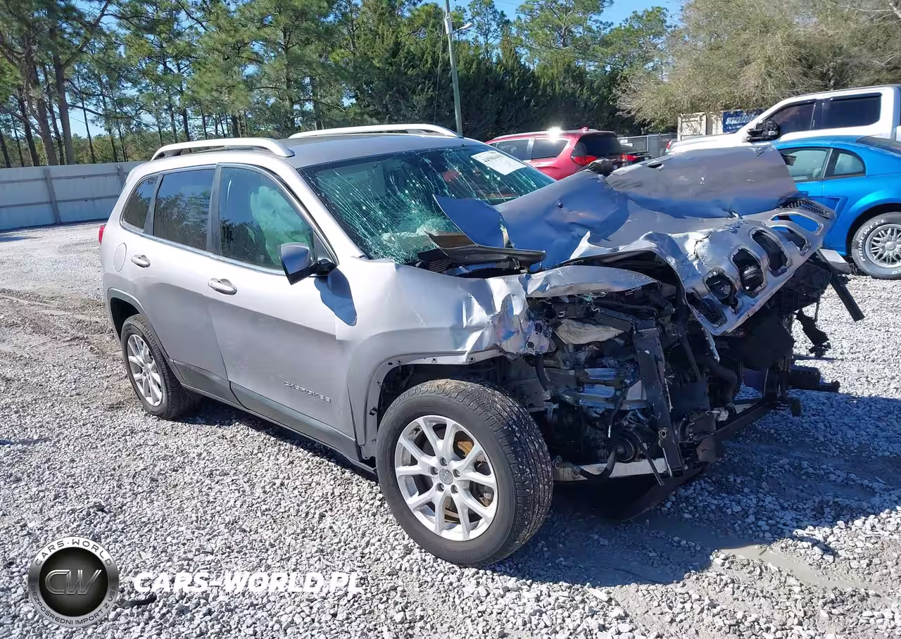 2018 Jeep Cherokee Latitude Plus Fwd