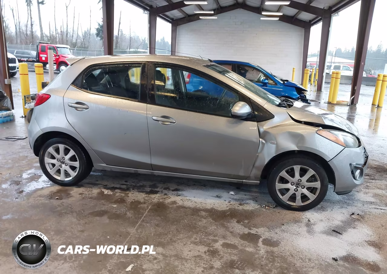 2013 Mazda Mazda2 Touring VIN:JM1DE1LZ5D0156379 - 13