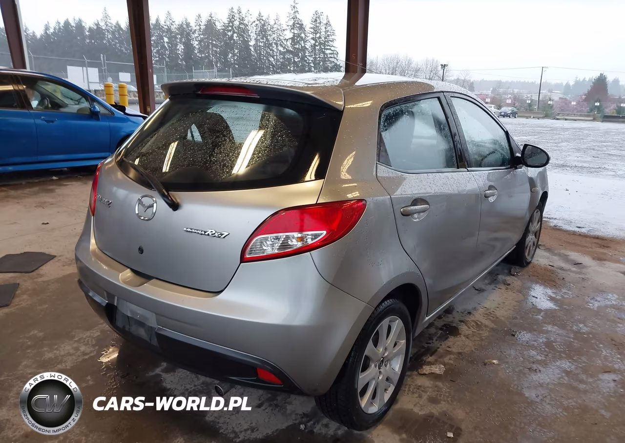 2013 Mazda Mazda2 Touring VIN:JM1DE1LZ5D0156379 - 4