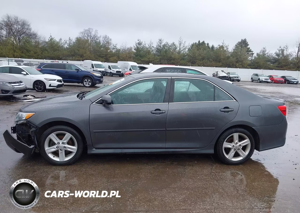 2014 Toyota Camry Se VIN:4T1BF1FK1EU334443 - 13
