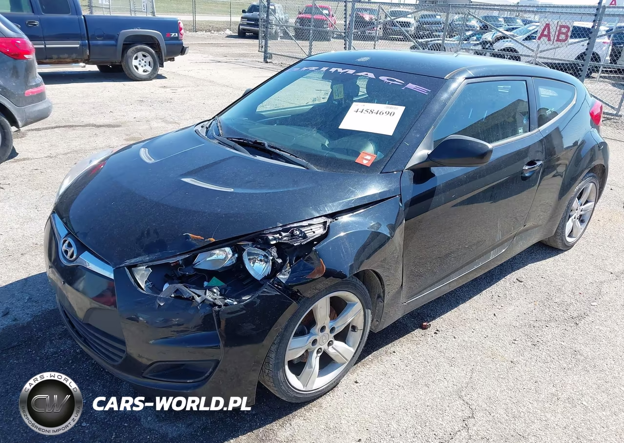 2015 Hyundai Veloster VIN:KMHTC6AD9FU227516 - 2