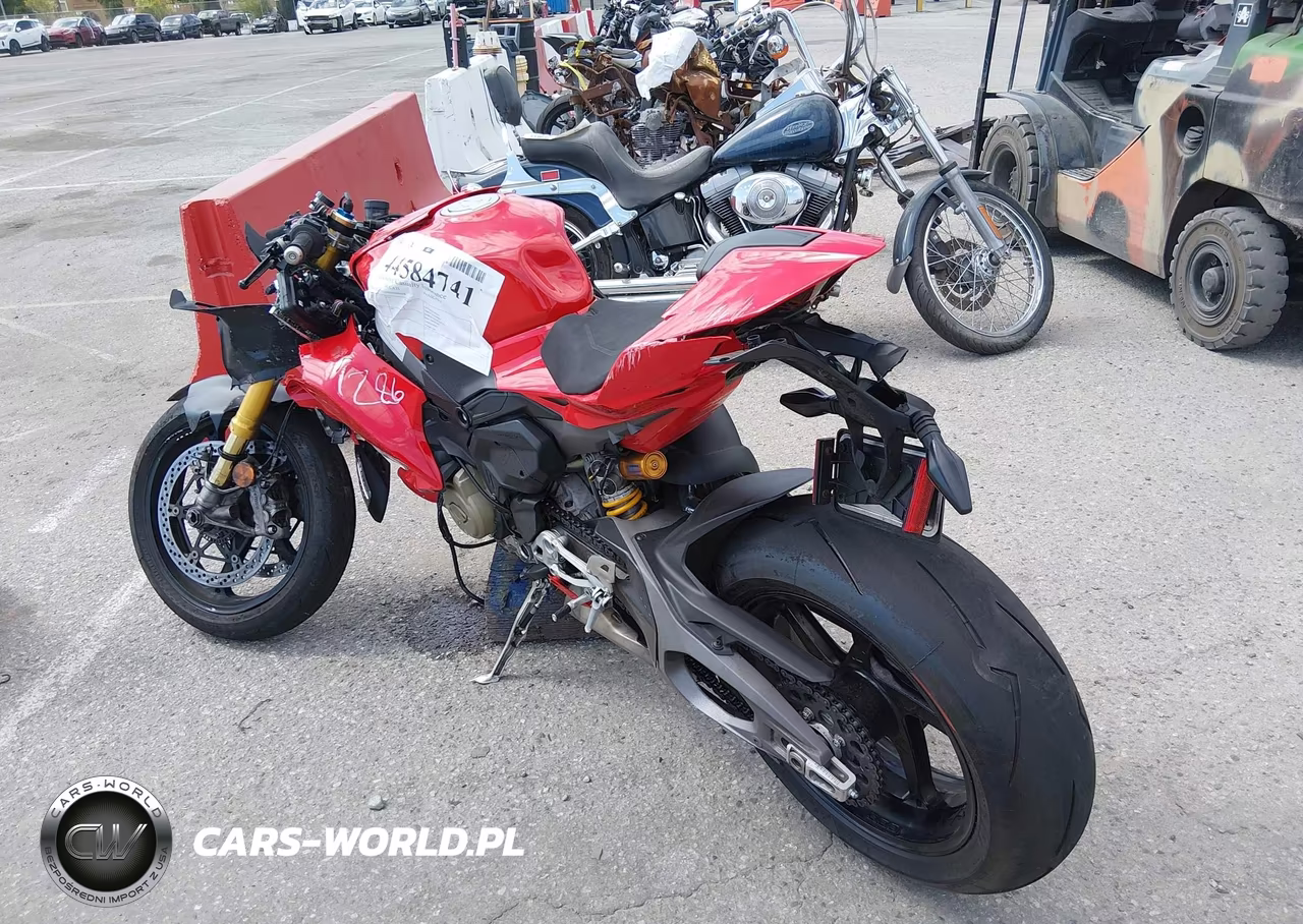 2025 Ducati Panigale V4-V4S VIN:ZDMDAG6W6SB004438 - 3
