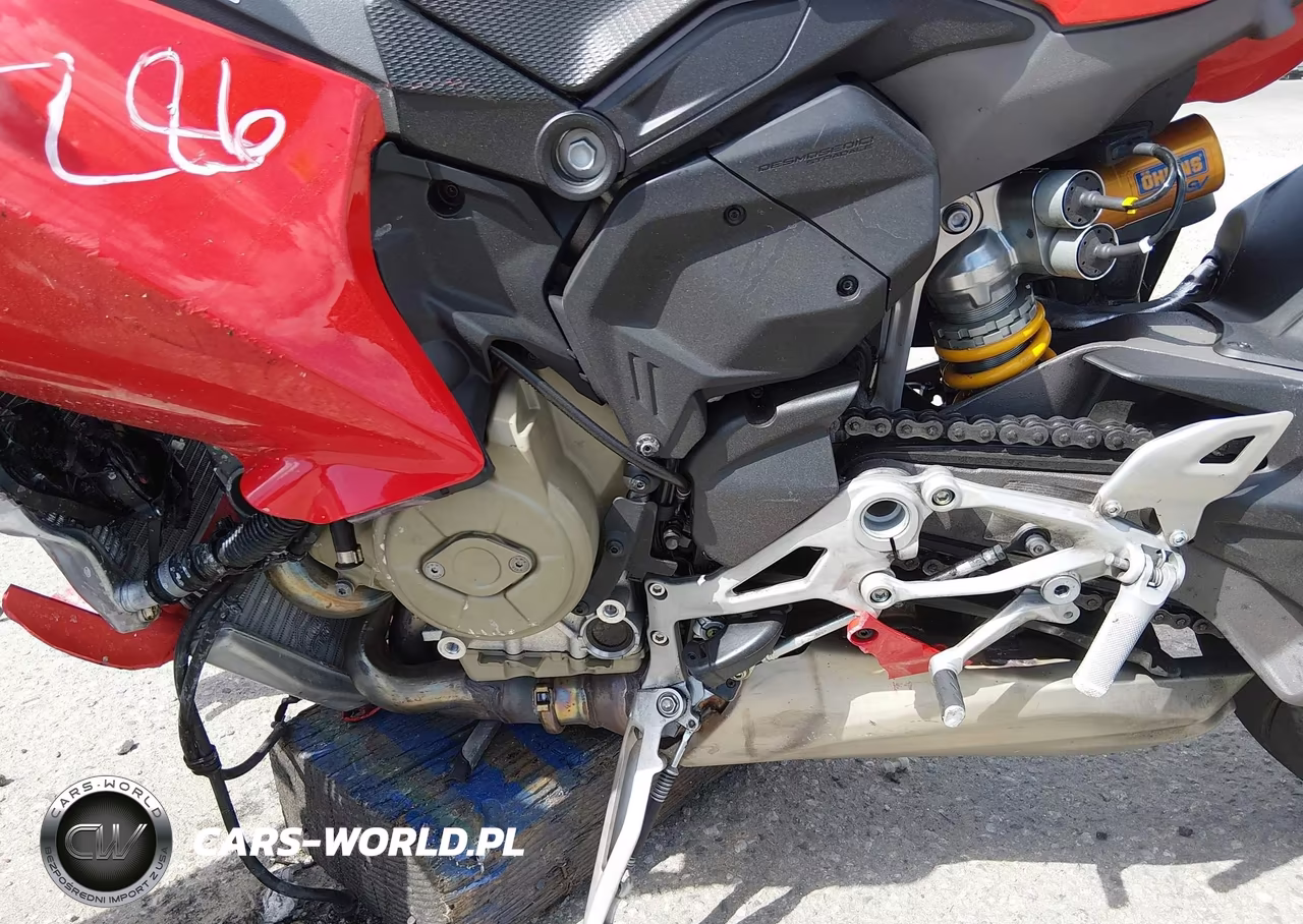 2025 Ducati Panigale V4-V4S VIN:ZDMDAG6W6SB004438 - 9